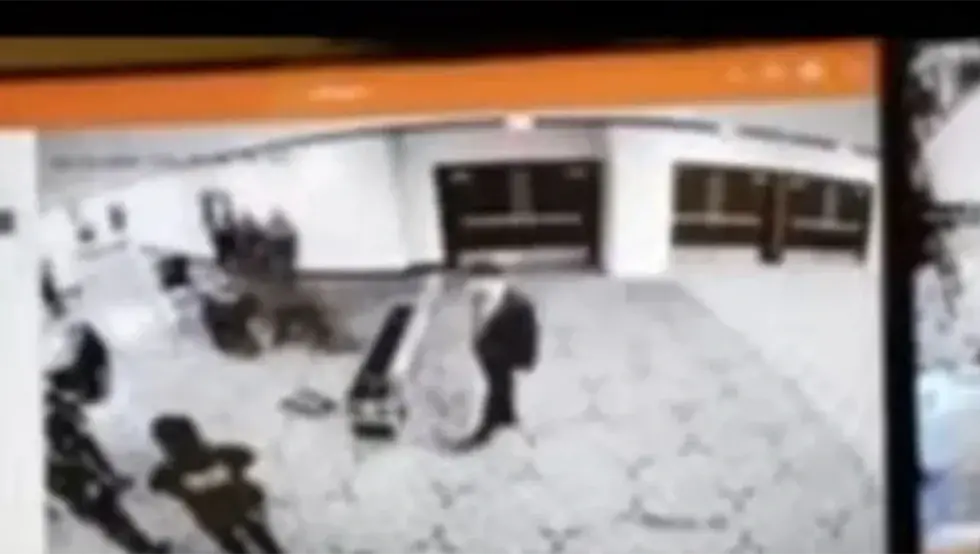 Почетак напада на Трампа