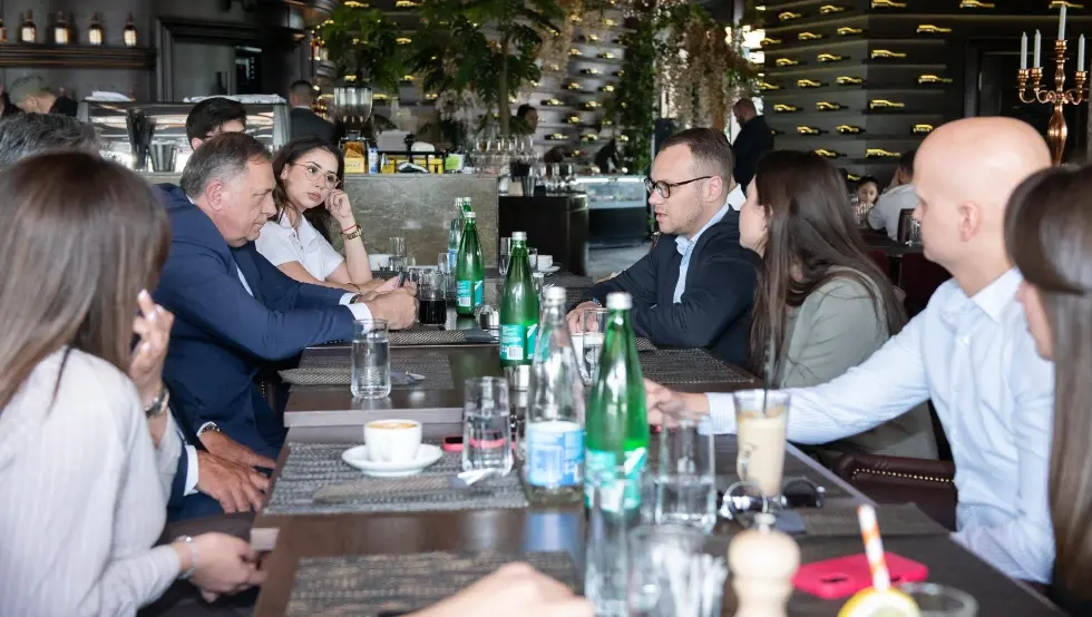 Додик са Младим социјалдемократама у Бијељини: Генерација која јасно зна да је будућност у Српској