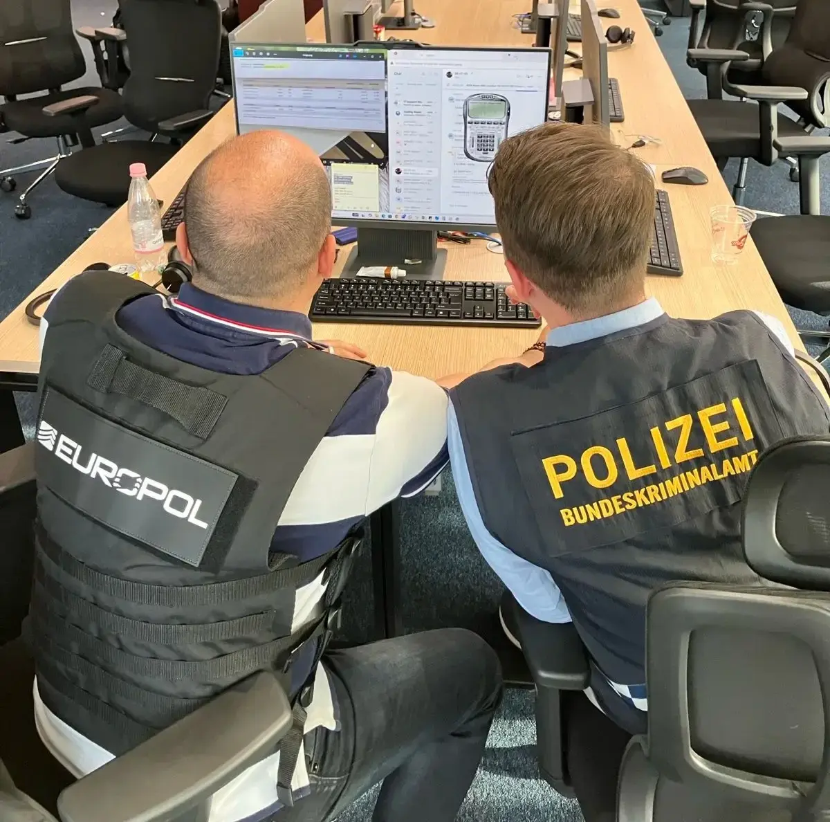 Разбијена група Кол Центар