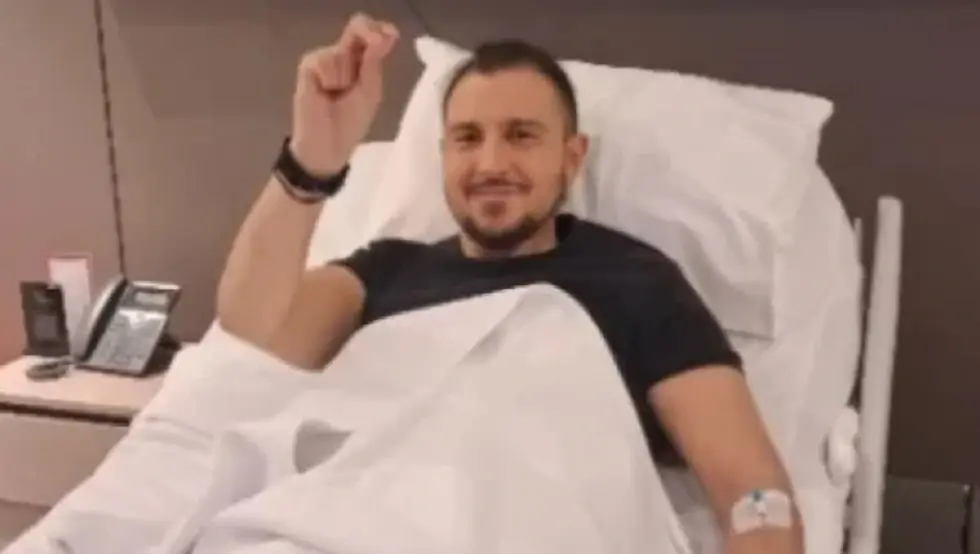 Херој у мантији: Свештеник из Пилице даровао дио јетре колеги из Бијељине