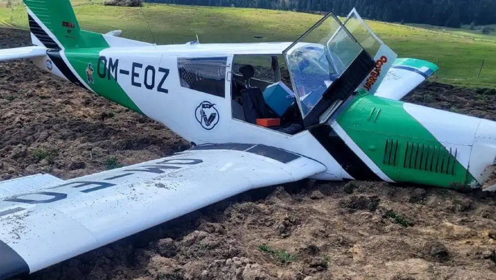 Словачки авион принудно слетио на Влашић, повријеђене двије особе