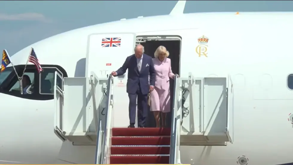 Краљ Чарлс и Камила