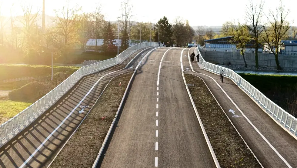 (ФОТО) Погледајте како изгледа нови мост у Чесми