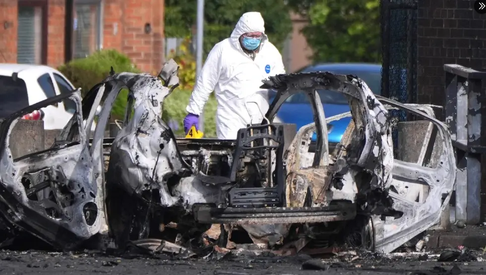 Белфаст бомба