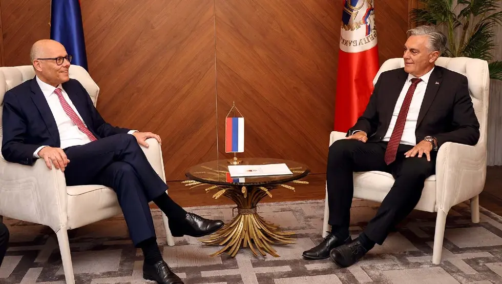 Каран, Бајер: Институције Српске посвећене дијалогу и поштовању Дејтонског споразума