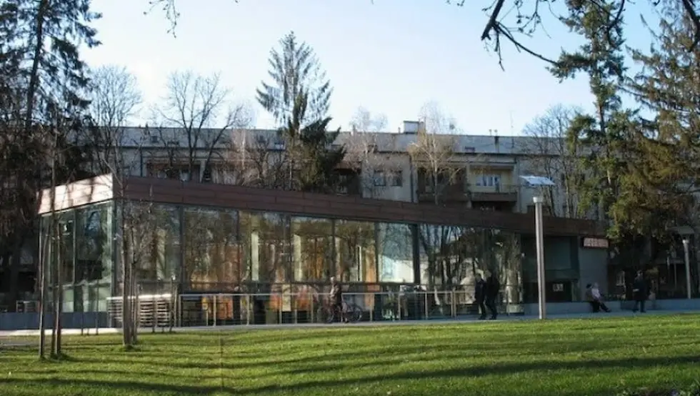 Парк Петар Кочић стакленац