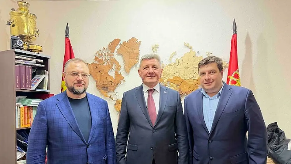 Министар у Русији