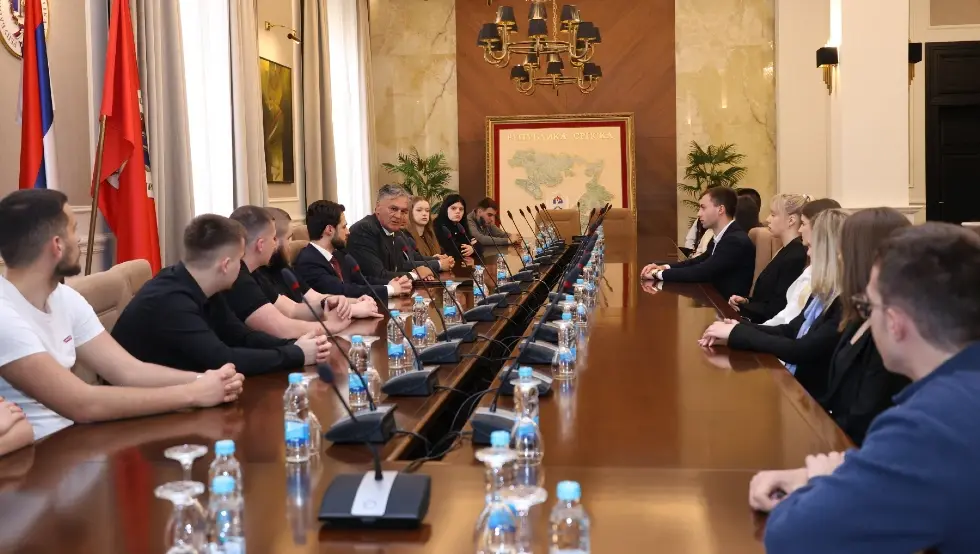 (ФОТО) Каран са студентима Правног факултета