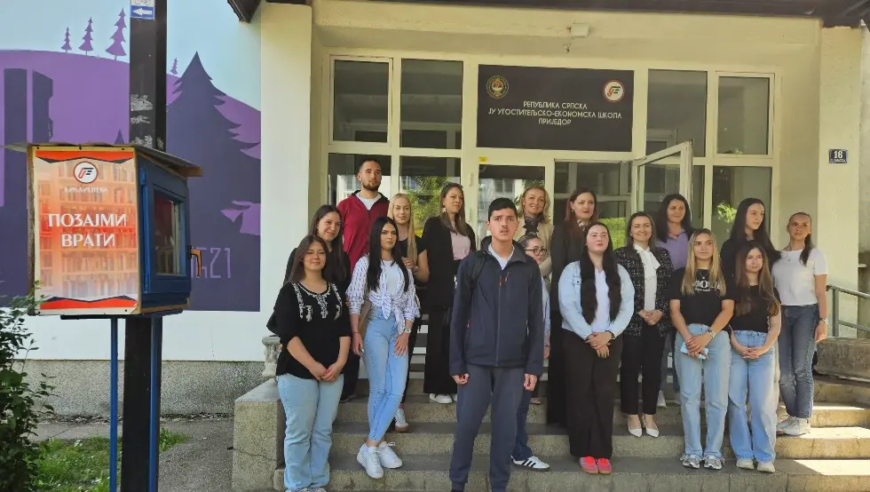 Приједор Библиотека