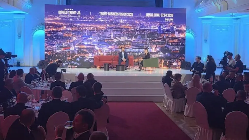 Почела панел дискусија у Банском двору, обраћа се Трамп Млађи