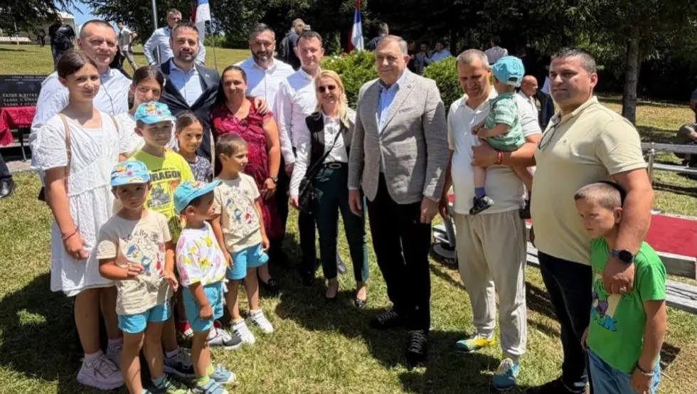Додик најавио изградњу нове куће за породицу Марић из Јаруга
