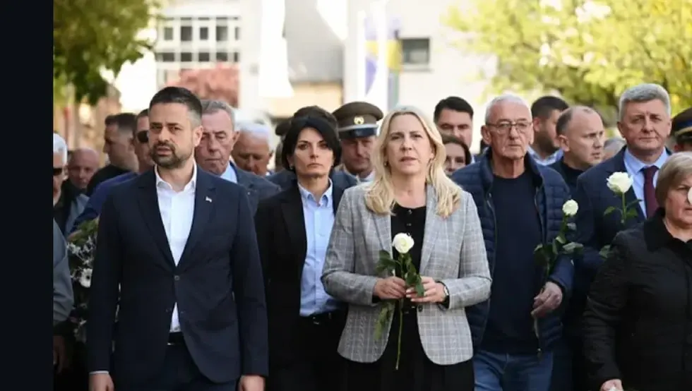 (ФОТО) Цвијановић о Добровољачкој: Чувамо сјећање и захтијевамо правду