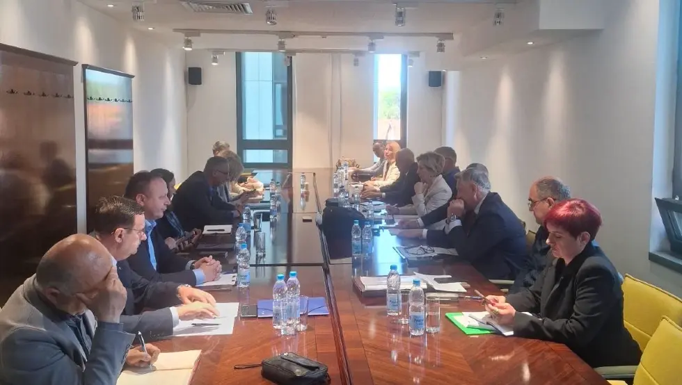 Округли сто на тему "Стање у области пензијског система и приједлози мјера за његово унапређење"