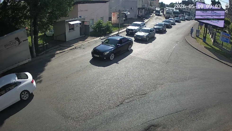 Коловози суви, чекање на граничним прелазима на излазу према Хрватској