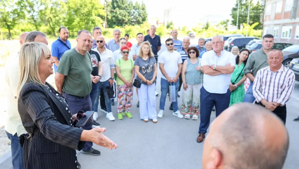 Град помогао превареним станарима у Новом Борику у рјешавању питања лифта