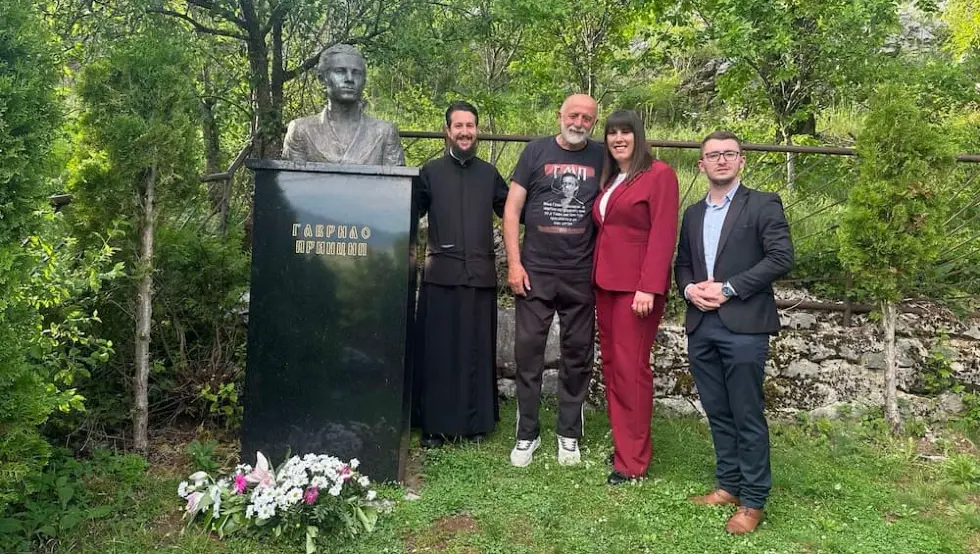 Маја Векић