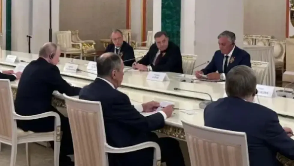 Синиша Каран Владимир Путин
