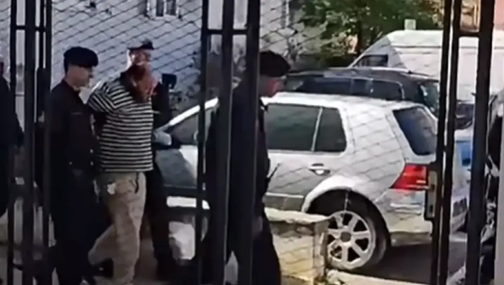 (ВИДЕО) Објављени снимци привођења Кристијана Алексића, осумњичен за убиство Луке (19)
