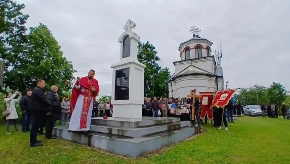 (ФОТО) Обиљежене 34 године од страдања и прогона Срба у Броду