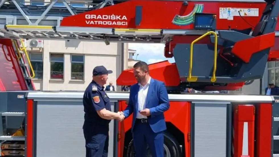 РУЦЗ Српске наставља са јачањем ватрогасних служби