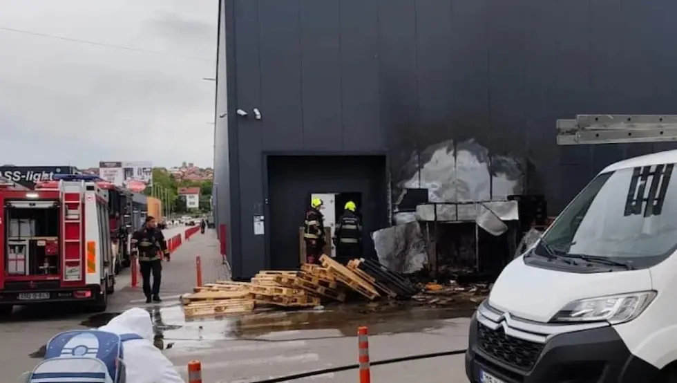 Пожар у складишту „Јиска“ Бањалука