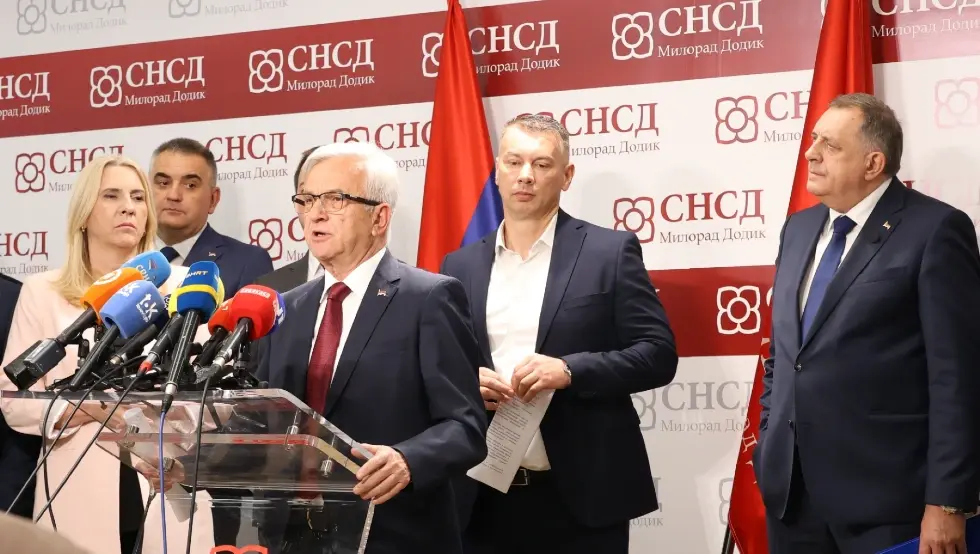 Чубриловић: Владајућа коалиција нема дилему, циљ је побједа заједничких кандидата