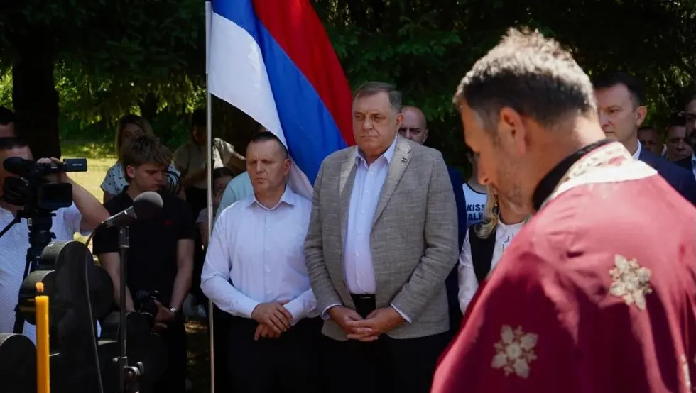 Додик: Трг у Бањалуци назвати по генералу Талићу