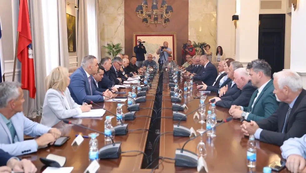Састанак палата