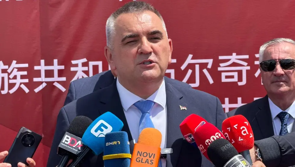 Минић: Градимо и радимо у свакој општини, ово је слика Српске