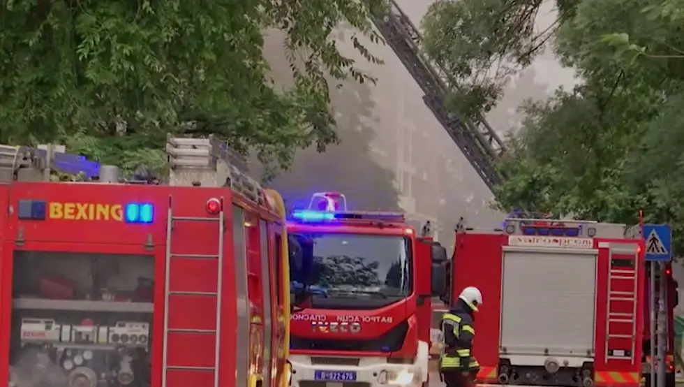 пожар београд, ватрогасци, пожар