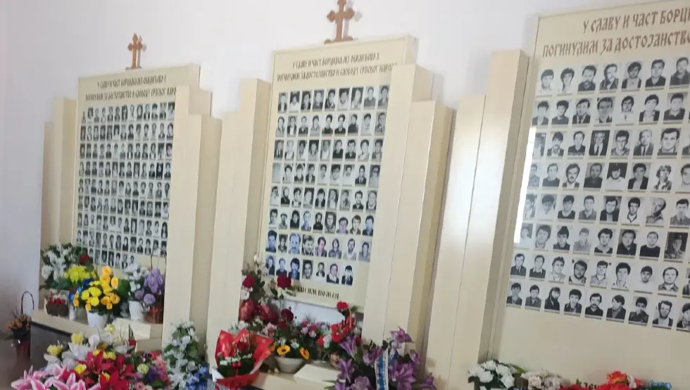 Видовдан у Бањалуци: Служени парастоси за 528 погинулих бораца Војске Републике Српске