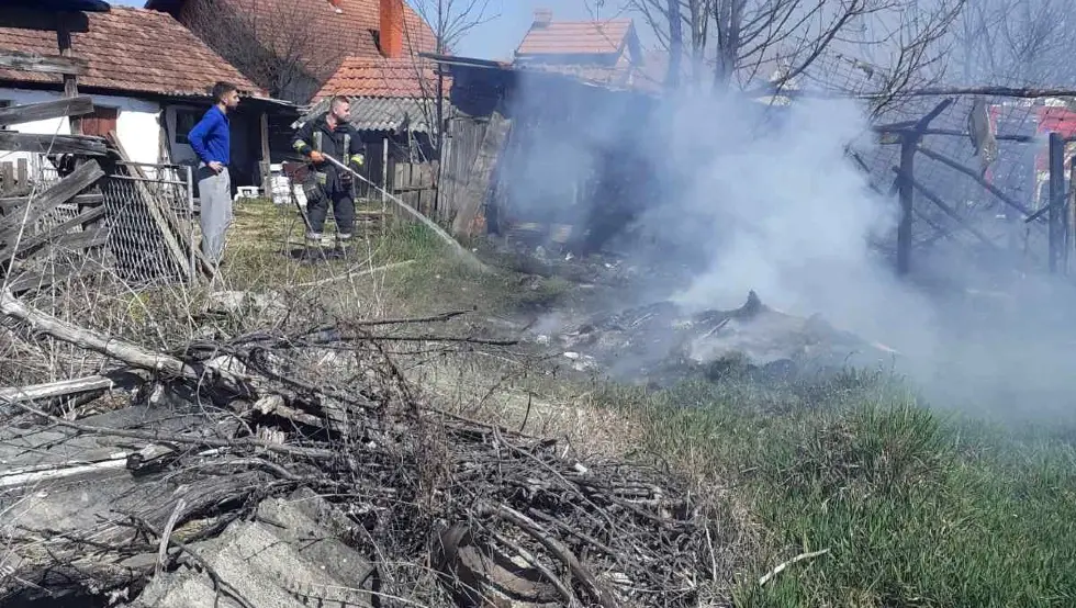 ватрогасци гори растиње