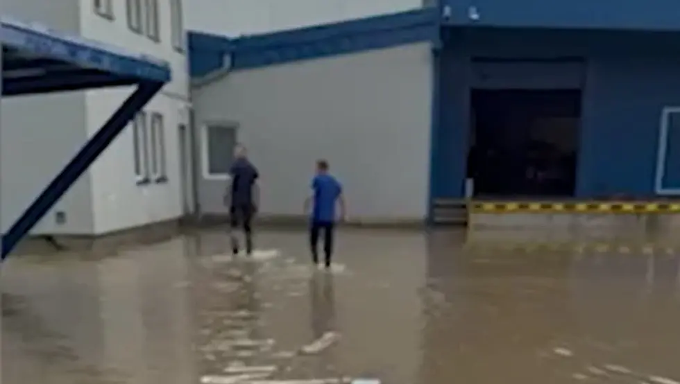 Поплављена фабрика у Краљеву