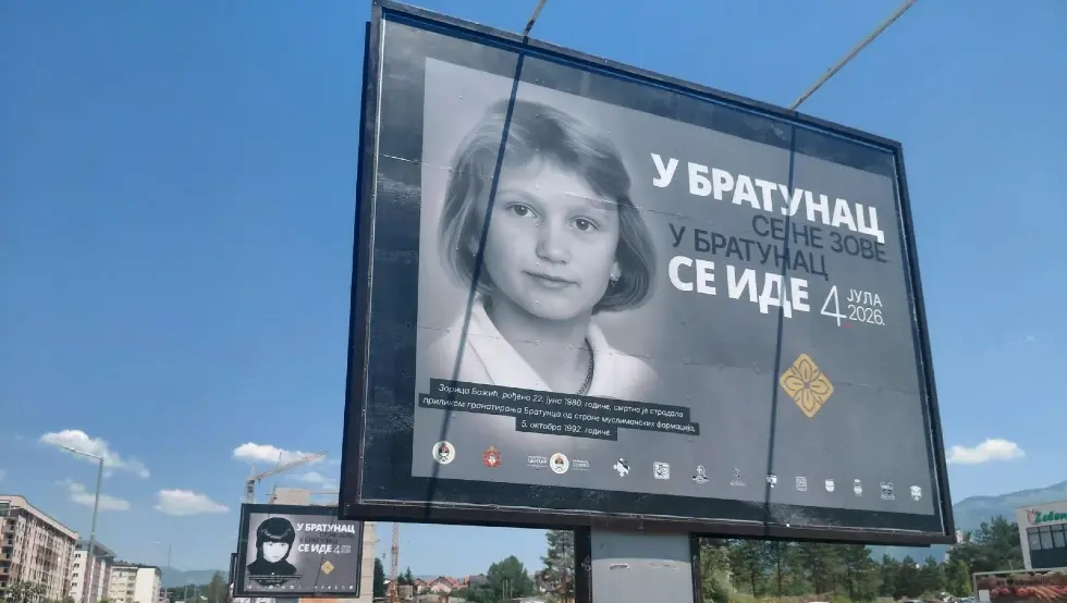 Источно Сарајево: На билборде постављене фотографије страдале српске дјеце у Подрињу