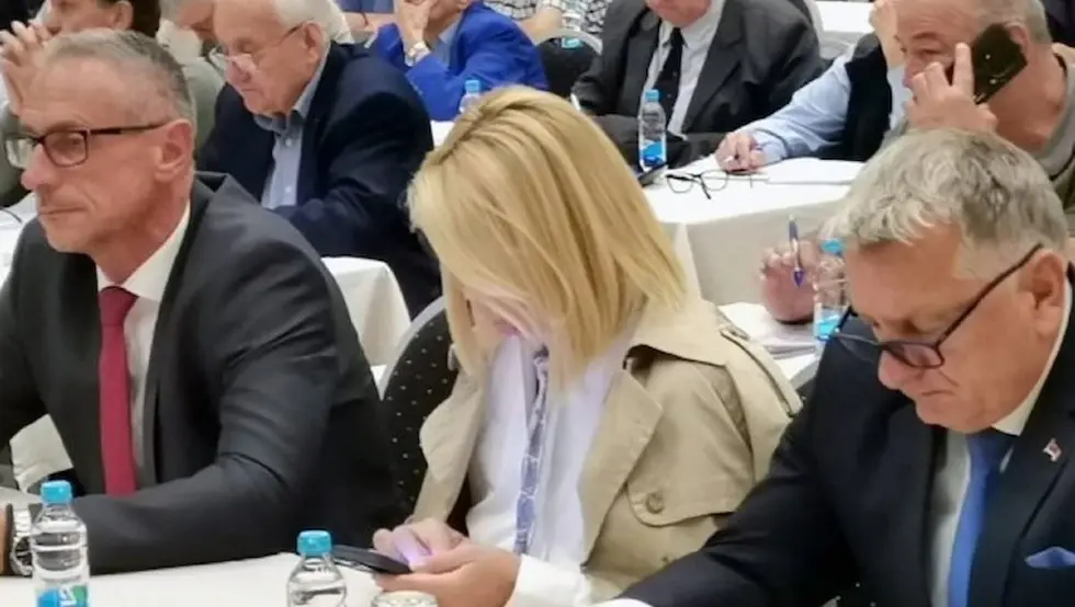 Пензионери се надају ванредном повећању пензија у августу