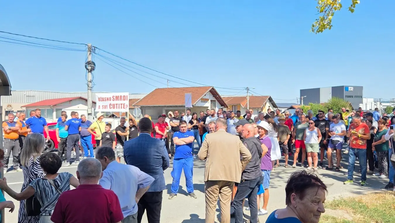 Годинама чекају рјешење: Мјештани Рамића и Драгочаја на протесту због депоније