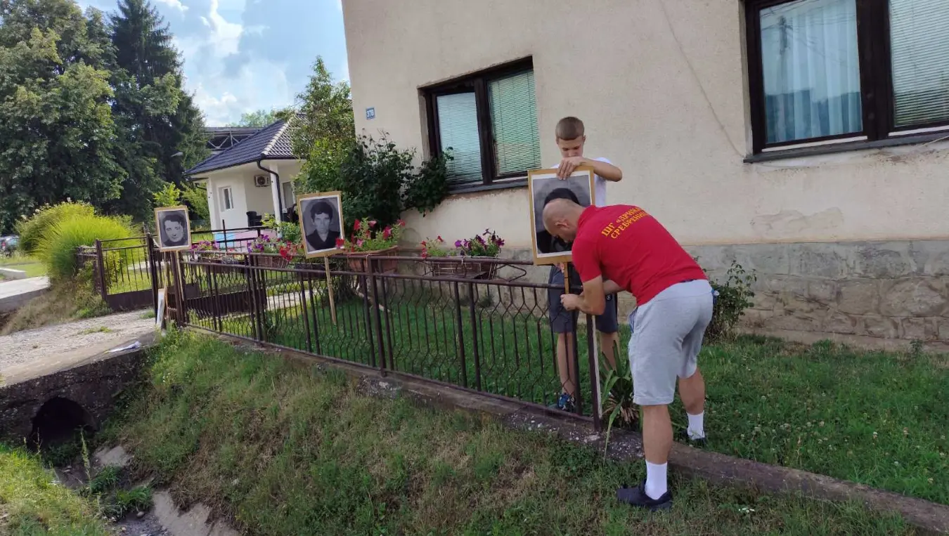 Фотографије 450 убијених Срба