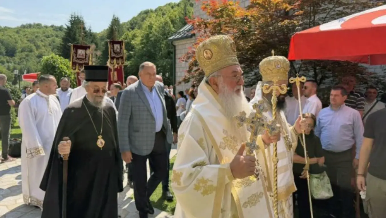 Додик у манастиру Ступље; Учествовао у литији
