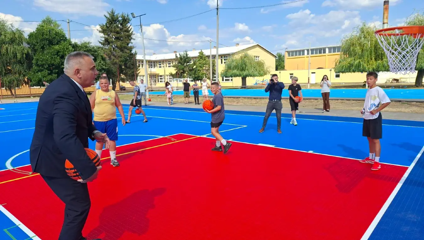 Шамац игралиште