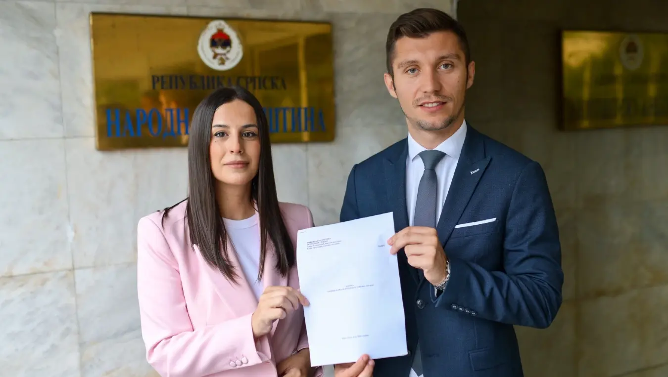 Народни посланик Бојан Кресојевић и народни посланик Тања Вукомановић