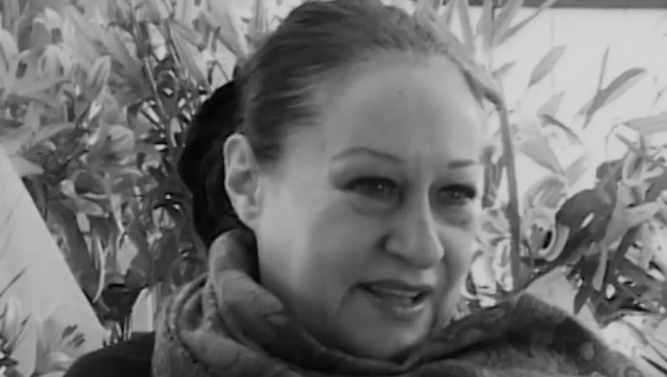 Преминула Оливера Катарина