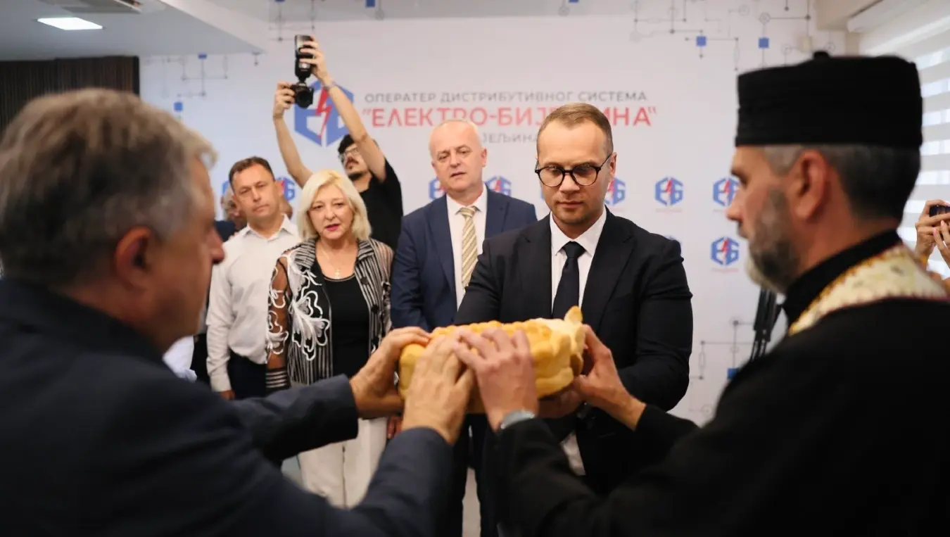 ОДС "Електро-Бијељина" обиљежио крсну славу - Савић: Настављамо да улажемо у мрежу и унапређујемо систем