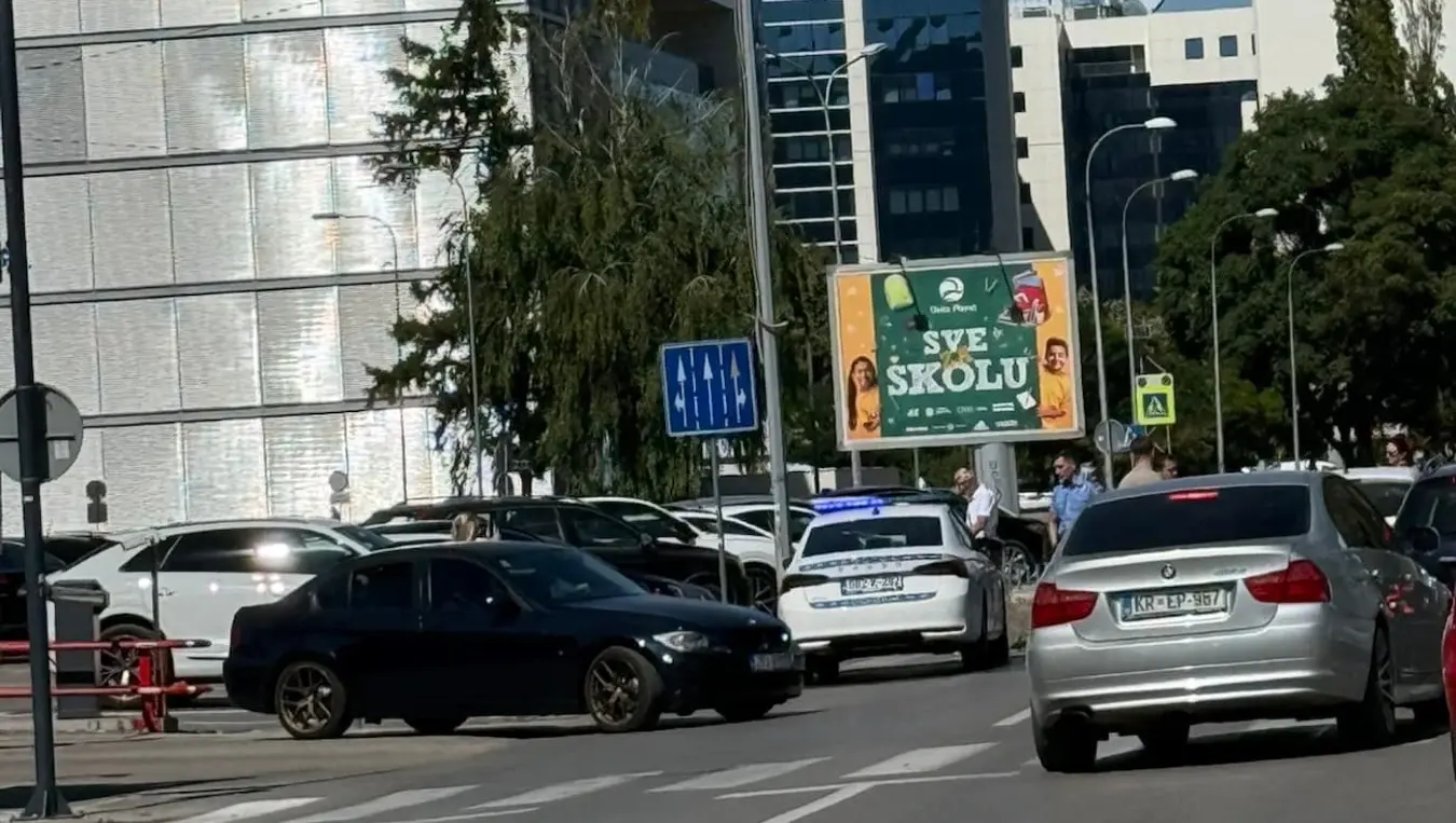 Незгода код хотела „Босна“: Створиле се огромне гужве
