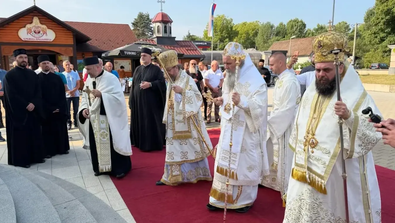 Митрополит Фотије: Велика је радост видјети порту пуну људи