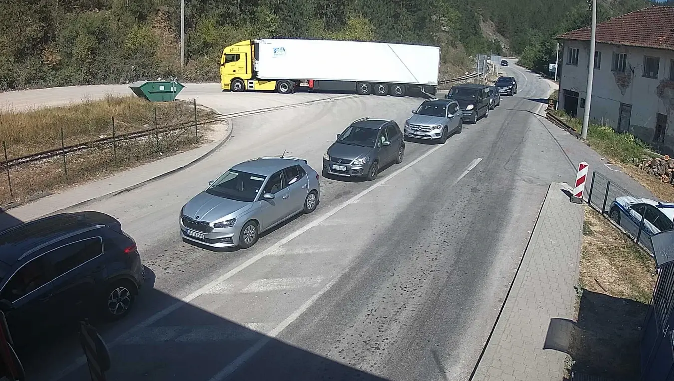 Гужве на излазу из БиХ: Дуга чекања на више граничних прелаза