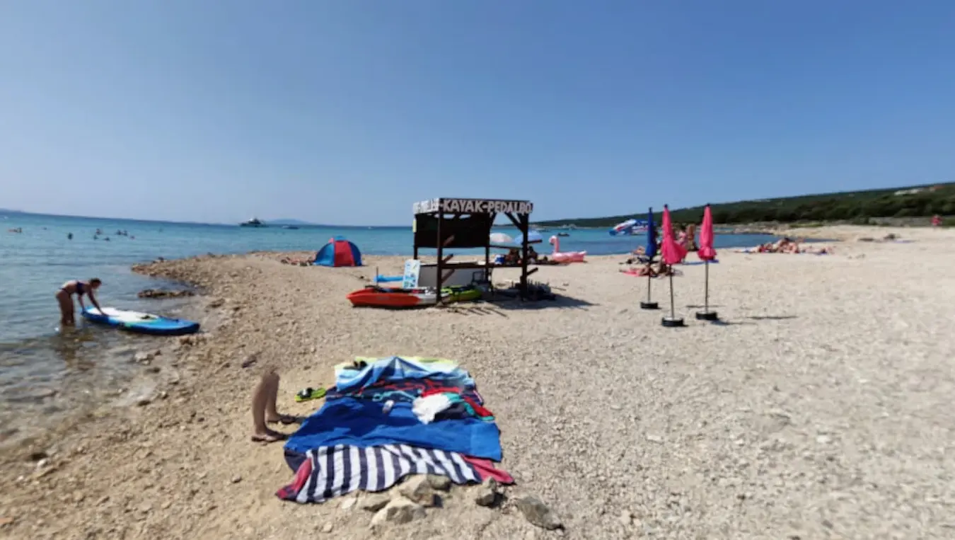 Новаља плажа баба јадран море