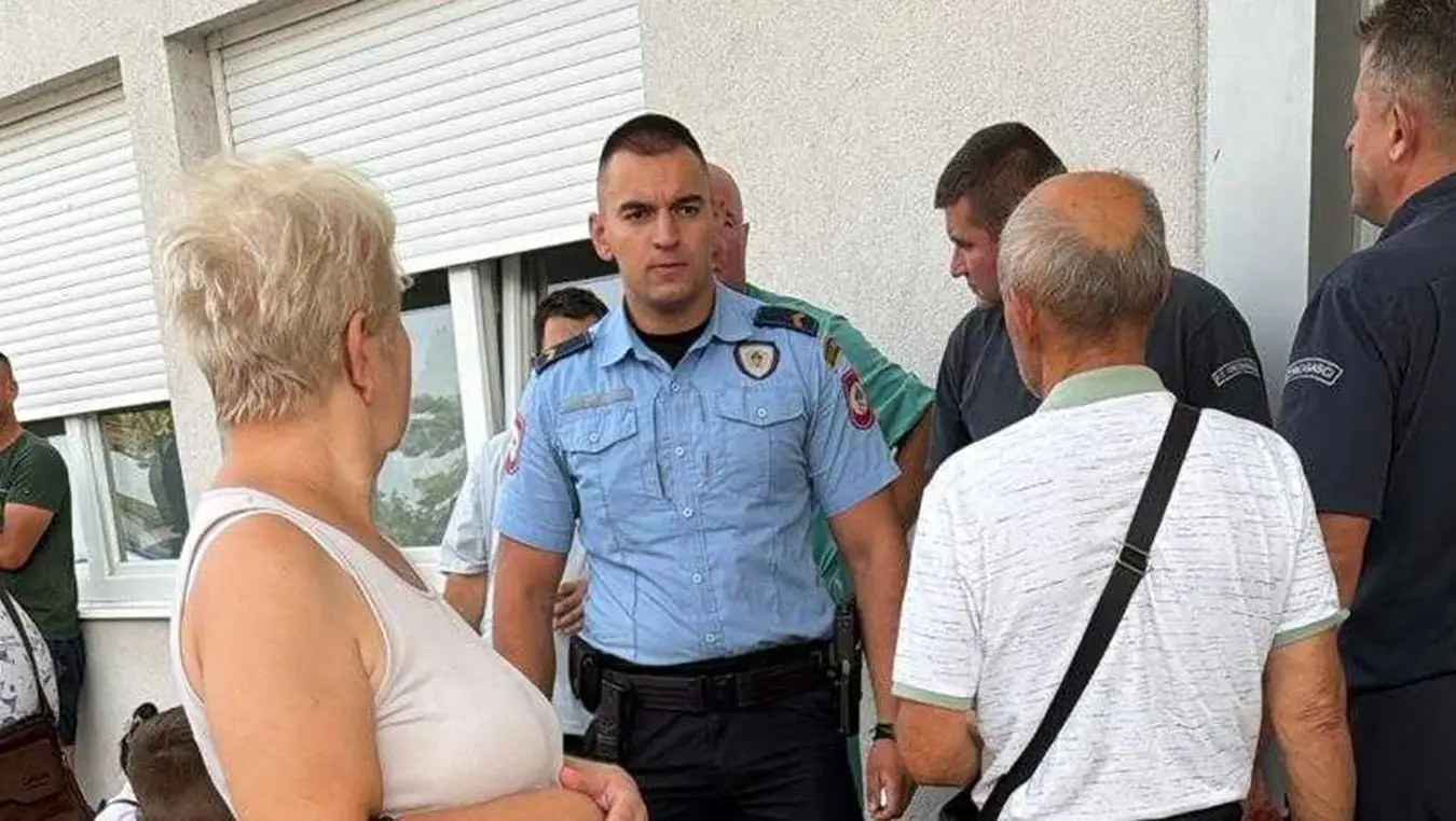 Евакуација на УКЦ-у због пријетње бомбом