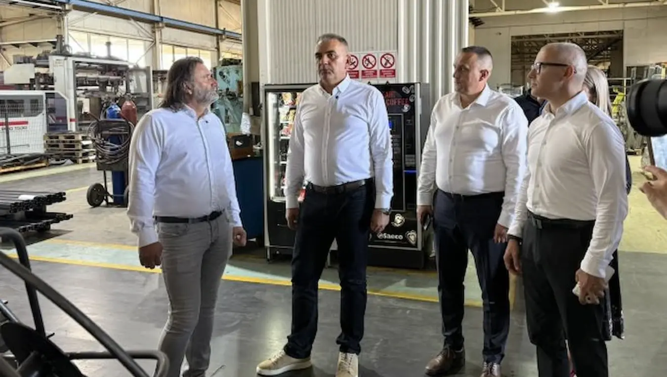 Минић обишао производне погоне компаније ДИС Еуро стандард у Прњавору