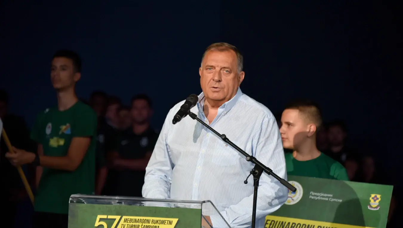 Милорад Додик
