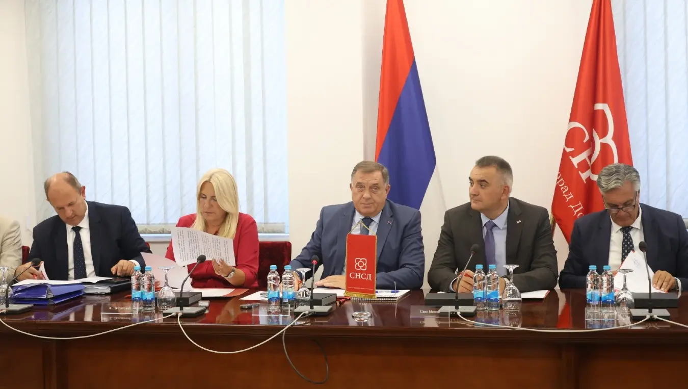 У Бањалуци сједница Предсједништва СНСД-а у проширеном саставу